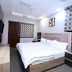 Hotel Anand - By Srida Hotels